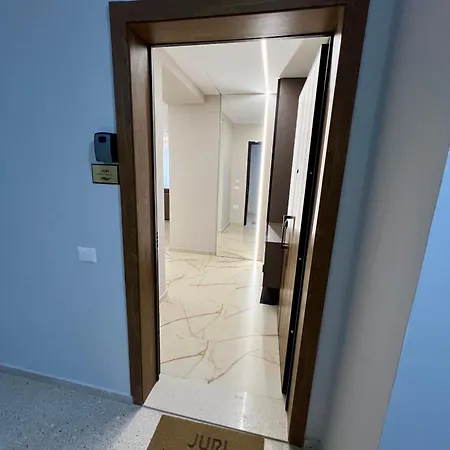 Juri Lungomare Vlorë