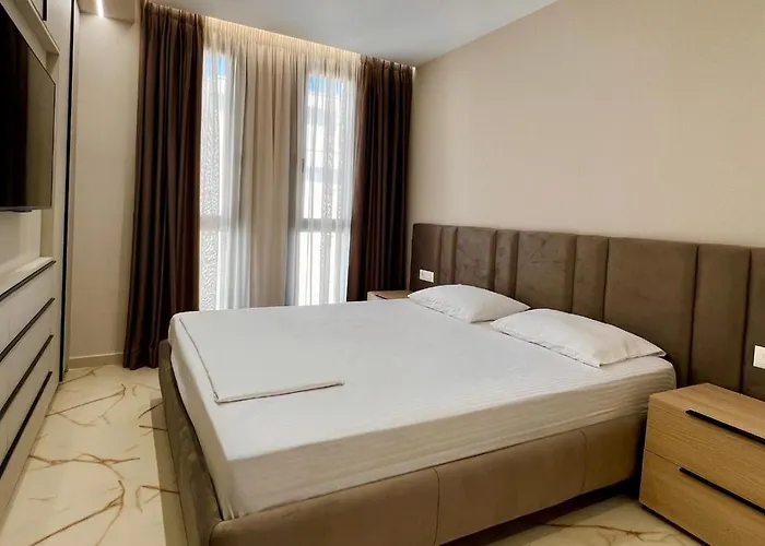 Juri Lungomare Vlorë