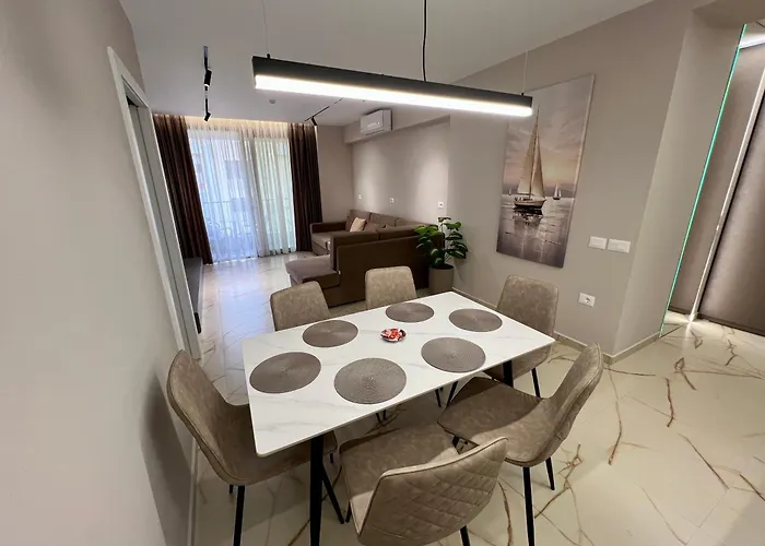 Juri Lungomare Vlorë