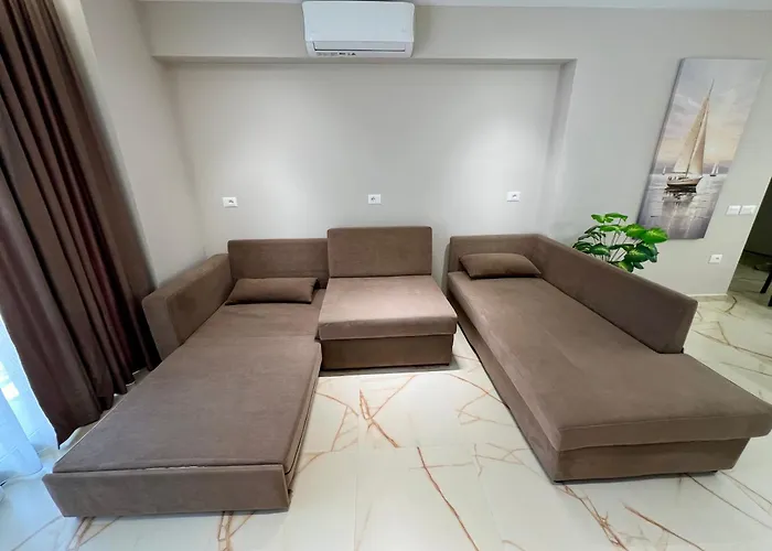 Juri Lungomare * Vlorë