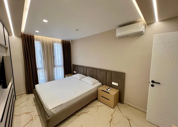 Juri Lungomare Vlorë