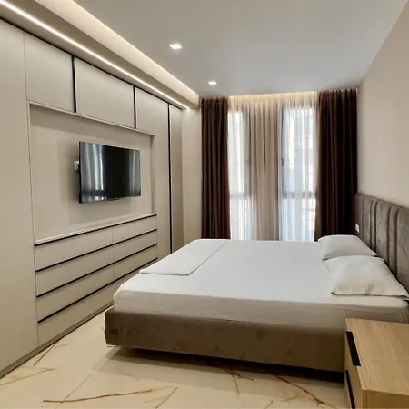 Juri Lungomare Appartement Vlorë